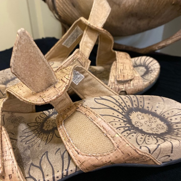 VIONIC Women’s orthotic slide Size 8 - Picture 6 of 10